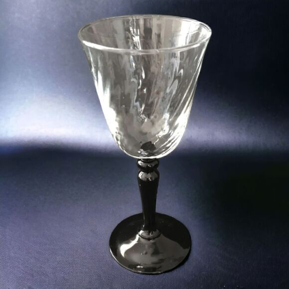 Cristal DArques Optic Twist Wine Glass Onyx France Black Stem Vintage Durand.   - Picture 10 of 15
